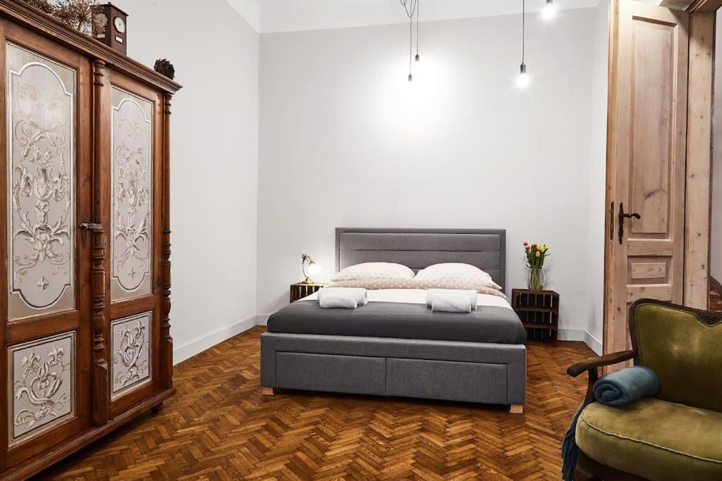 Househost Apartment: Jozefa Dietla 73/7 Krakow Bagian luar foto