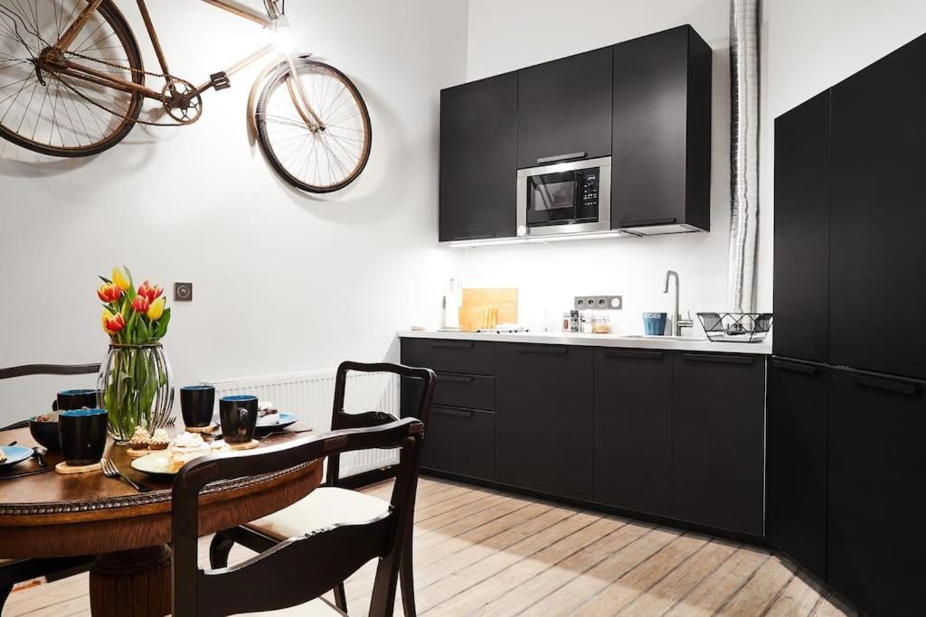 Househost Apartment: Jozefa Dietla 73/7 Krakow Bagian luar foto